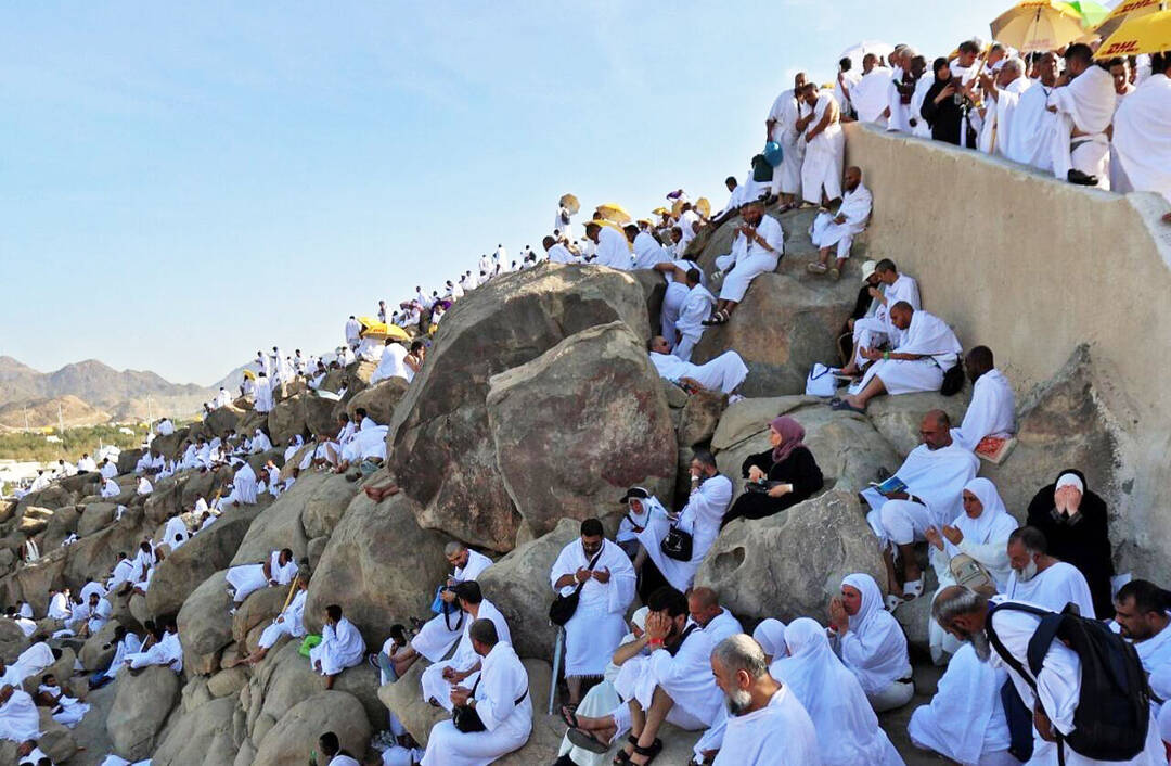 Hajj as a bridge between the finite and the infinite