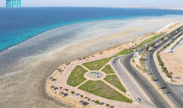 Turquoise waters, soft white sand of Umluj are major attractions